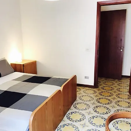 Central Pitagora Apartment *