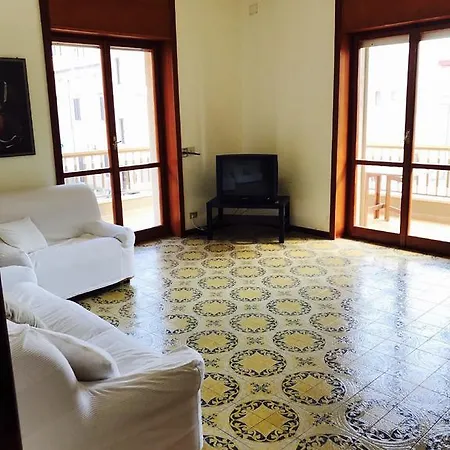 Central Pitagora Apartment